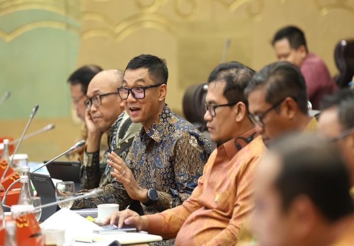 Terus Perkuat Ekosistem EV, Komisi VII DPR RI Apresiasi Kinerja PLN