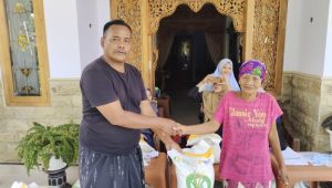 Bantuan Beras 10 Kg Untuk 353 Keluarga Disalurkan Pemerintah Desa Jrebeng