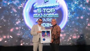 Direktur Utama Bank bjb Raih Penghargaan Indonesia 10 Top Banker Award 2024