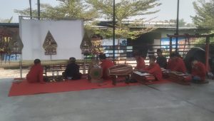 Pembelajaran Seni Budaya melalui Pengenalan Wayang Kulit untuk Mengembangkan Motorik Anak Berkebutuhan Khusus