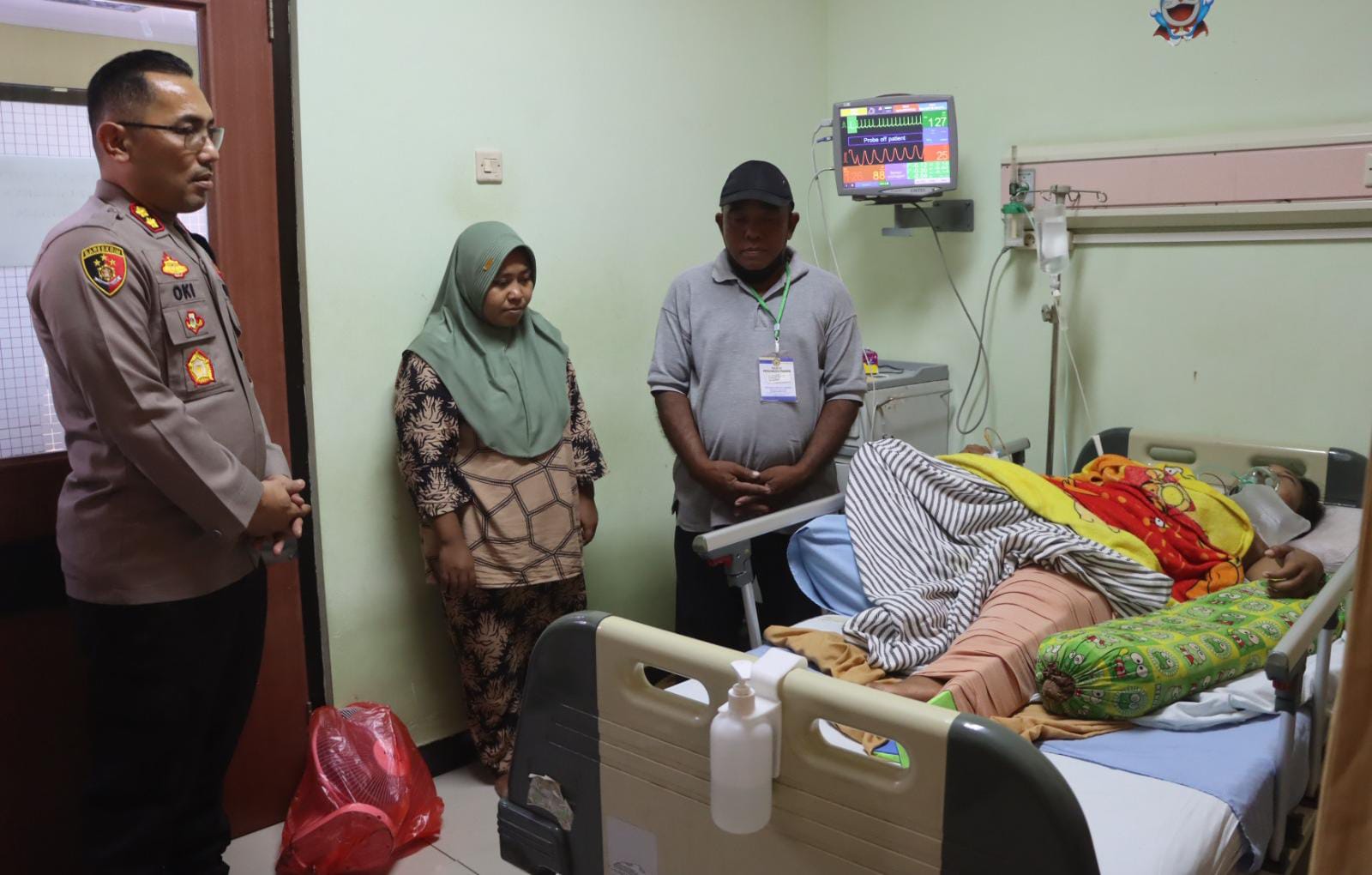 Kapolres Probolinggo Kota Kunjungi Korban Laka Perlintasan Kereta Api, Beri Dukungan dan Do’a