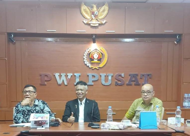 Ketua Dewan Penasihat PWI Pusat Diberhentikan, Anton Charliyan Gantikan Ilham Bintang
