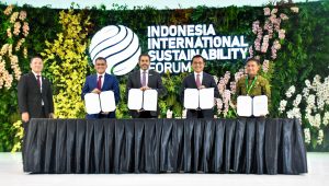 Percepat Pemanfaatan EBT, PLN Gandeng Pupuk Indonesia dan ACWA Power untuk Produksi Hidrogen dan Amonia Hijau