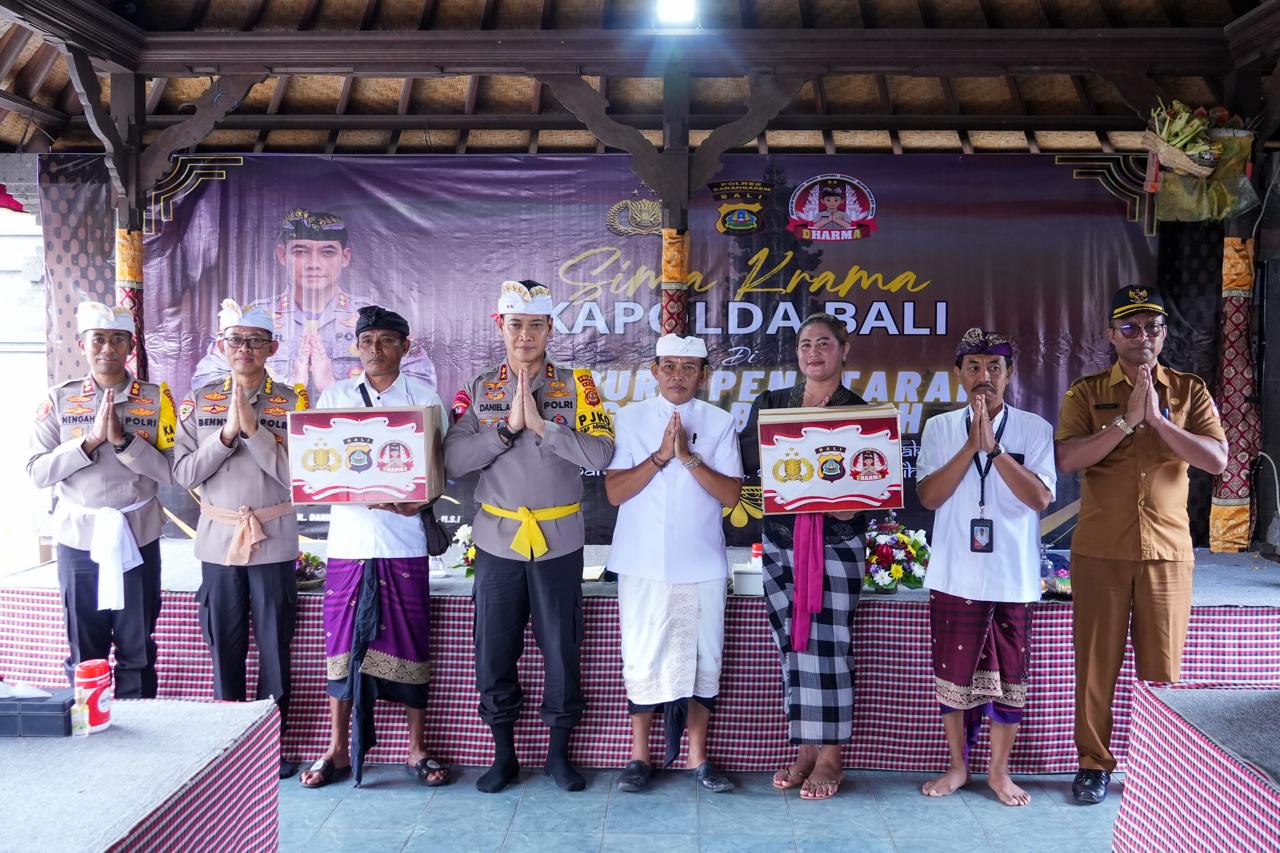 Polda Bali Laksanakan Jumat Curhat Bertempat di Pura Agung Besakih