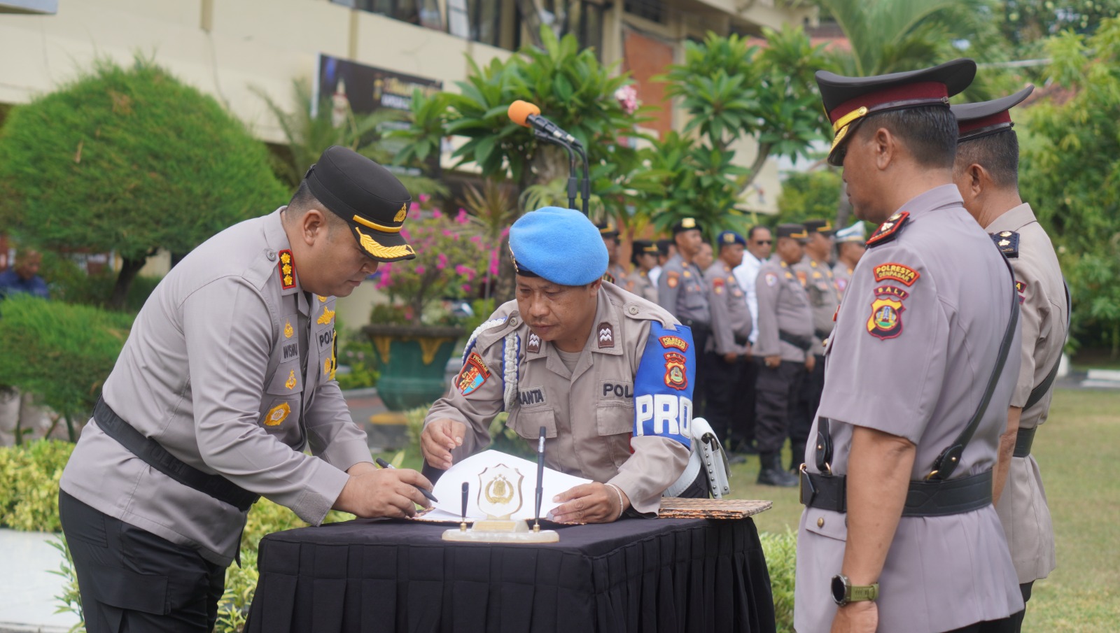 Polresta Denpasar Gelar Serah Terima Jabatan dan Pelantikan Pejabat Baru