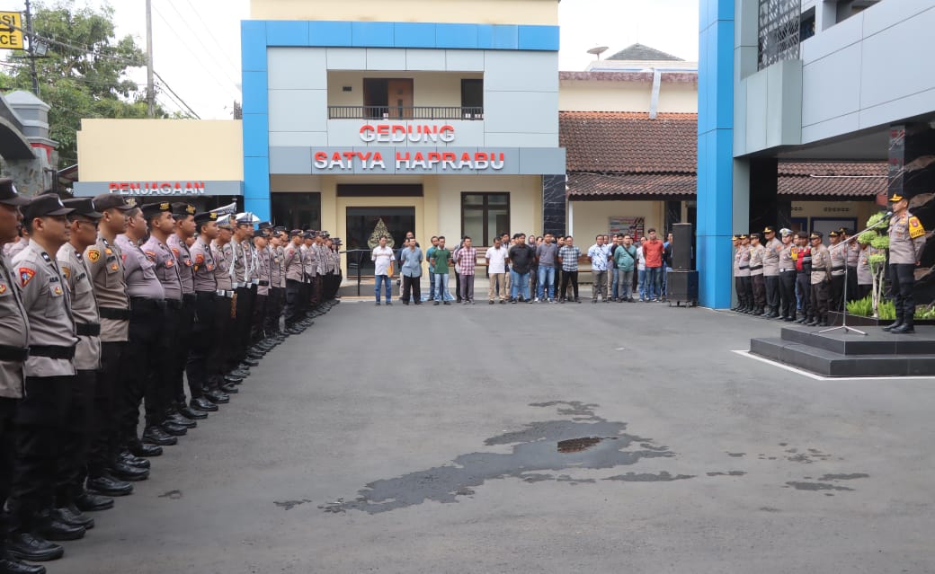 Polres Tulungagung Gelar Apel Siaga Jelang Pelantikan Presiden dan Wakil Presiden Terpilih