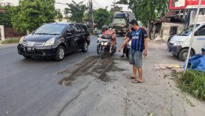 Kecelakaan di Jalur Bambe-Legundi Akibat Aspal Bergelombang, Garda Driyorejo Bersatu Sesalkan Lambannya Penanganan