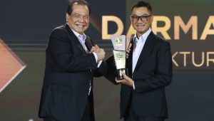 Sambut Nataru: Hattrick! Dirut PLN Darmawan Prasodjo Kembali Dinobatkan Jadi CEO Of The Year 2024