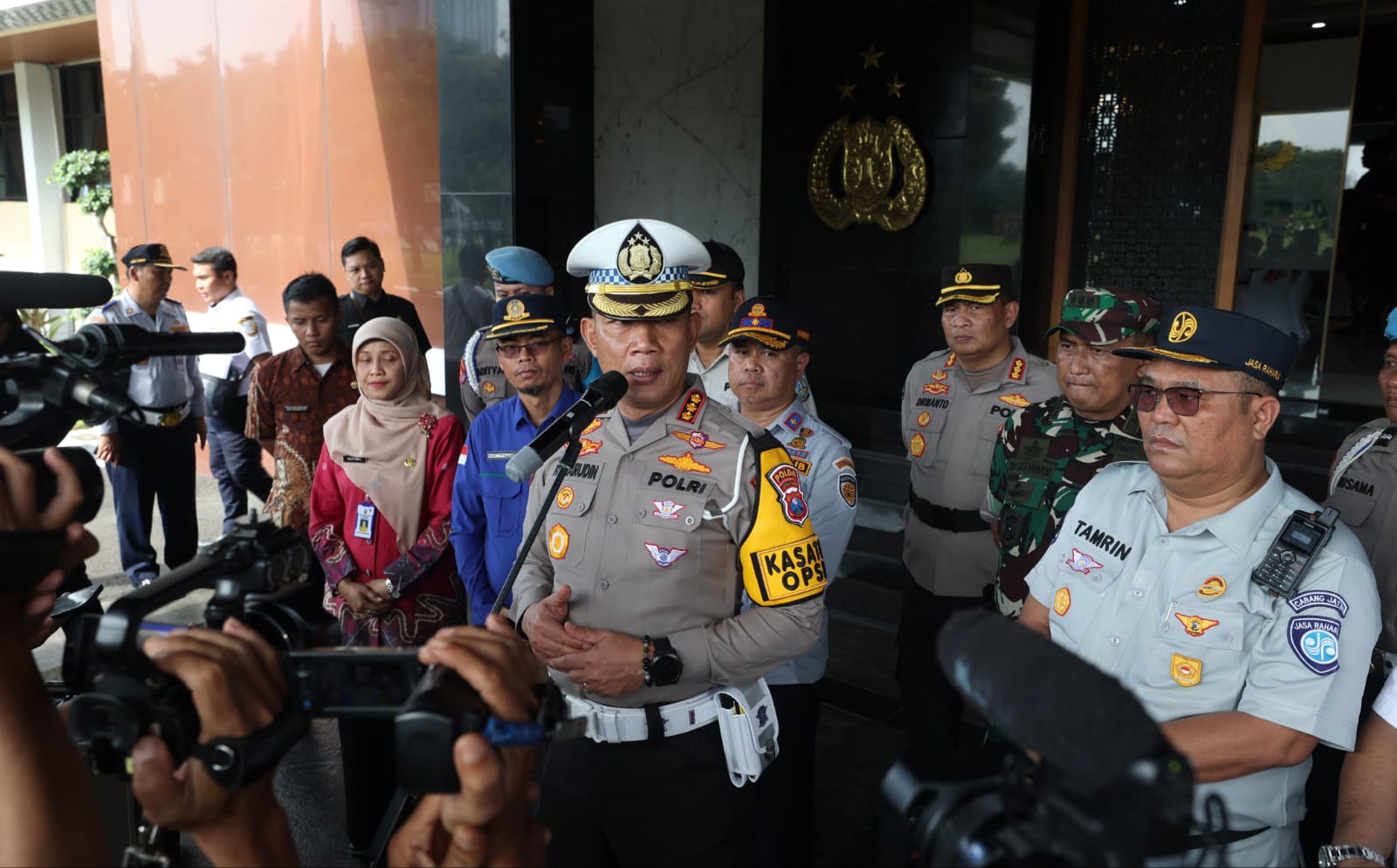 Gelar Operasi Lilin Semeru 2024, Polda Jatim Jamin Keamanan Libur Nataru