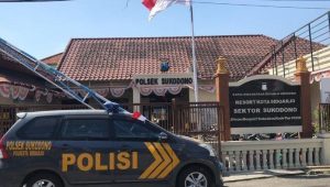 Sungguh Sangat Memalukan Oknum Polsek Sukodono Malah Tidur Pada Saat Jam Dinas
