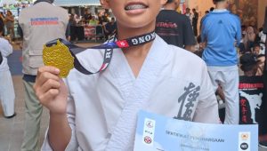 SMP eLKISI Raih Prestasi Gemilang di Kejuaraan Bela Diri Super Fight SLC Cup 2025