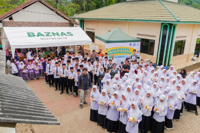 Kolaborasi Jasa Sarana dan Baznas Jabar: Makan Bergizi Gratis & Edukasi Bencana di Sekolah