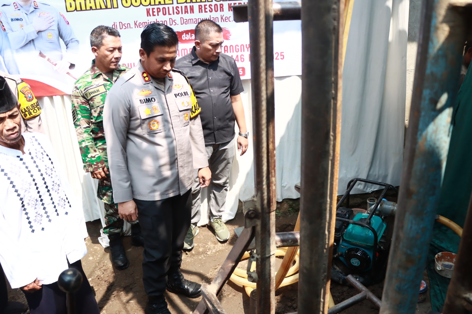 Jelang Ramadhan Polres Kediri Bangun Sumur Bor untuk Mushola di Desa Damarwulan