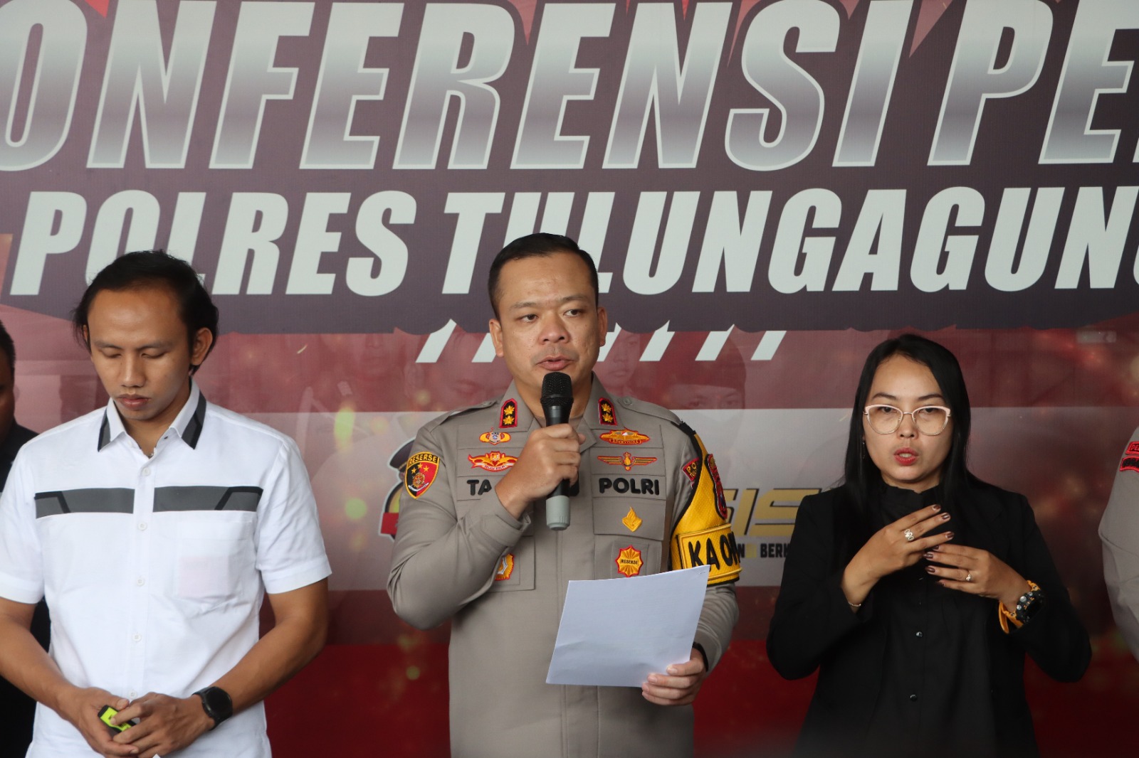 Polres Tulungagung Ungkap Peredaran Bahan Peledak Ilegal, 5 Tersangka dan 6 Kg Mesiu Diamankan