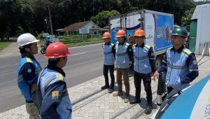 Langkah Preventif PLN Icon Plus Lakukan Perapihan Kabel Ilegal untuk Tingkatkan Keselamatan dan Estetika Kota Kediri