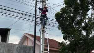 Masa Siaga Ramadan, PLN Icon Plus Jatim Lakukan Pemeliharaan Kabel Fiber Optik di Kota Probolinggo
