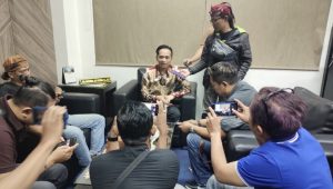 Tidak Terima Dihalangi, Sejumlah Wartawan Menggerebek Kantor DPRD kabupaten Probolinggo