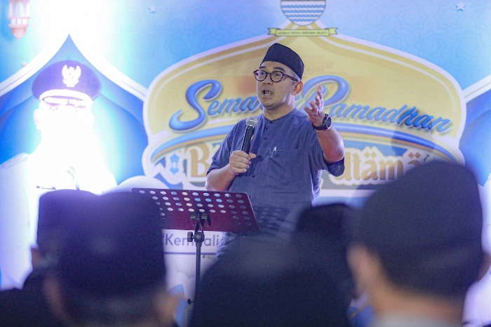 Farhan Ajak Warga Bijak Bermedia Sosial, Tekankan Pentingnya Literasi Digital