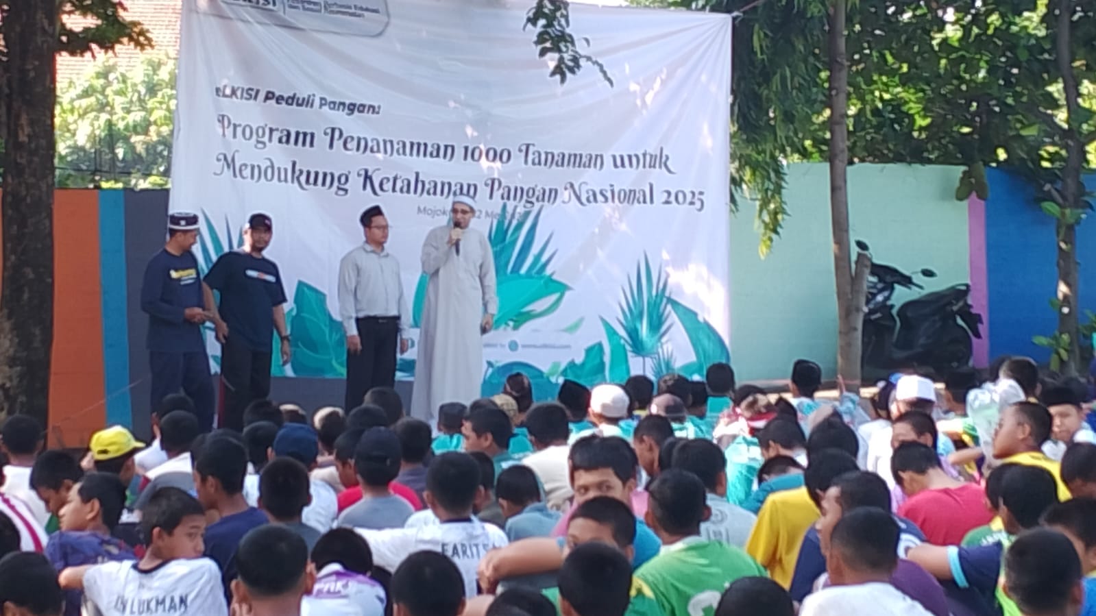 Santri Elkisi Tanam 1.000 Sayuran untuk Dukung Ketahanan Pangan Nasional