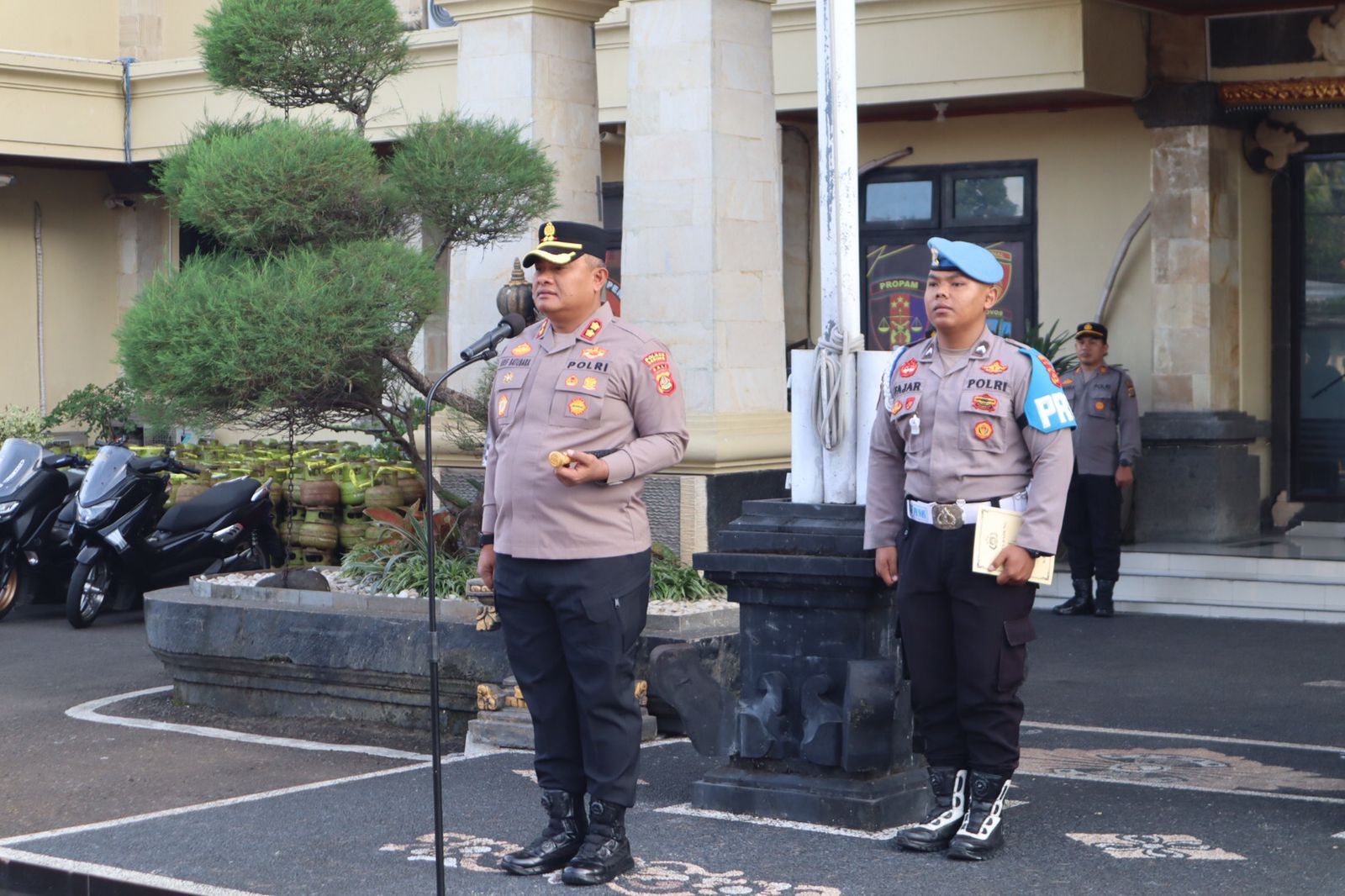 Tingkatkan Respons Cepat, Polres Badung Gelar Apel Kesiapan Operator 110 dan Tim UKL