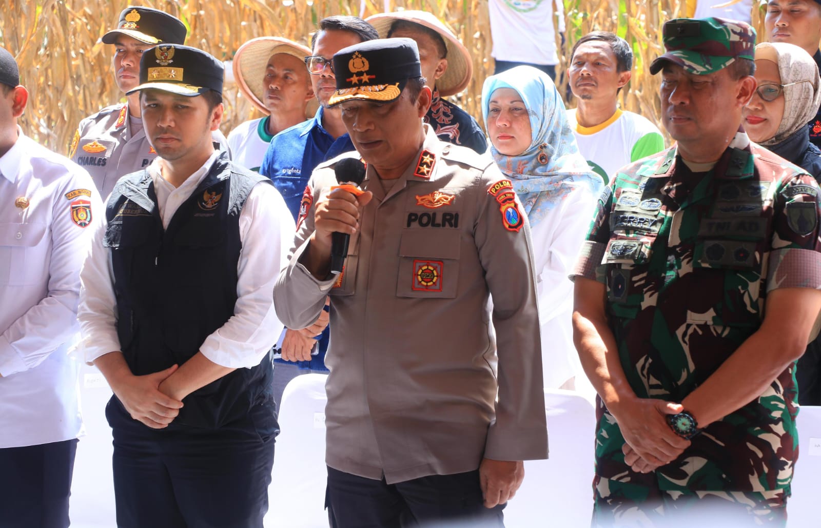 Dukung Swasembada Pangan, Kapolda Jatim Bersama Forkopimda Panen Raya Jagung Kuartal II di Ngawi