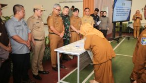 Wali Kota Bandung Pimpin Penandatanganan Pakta Integritas SPMB 2025, Pastikan Seleksi Sekolah Bersih dan Transparan