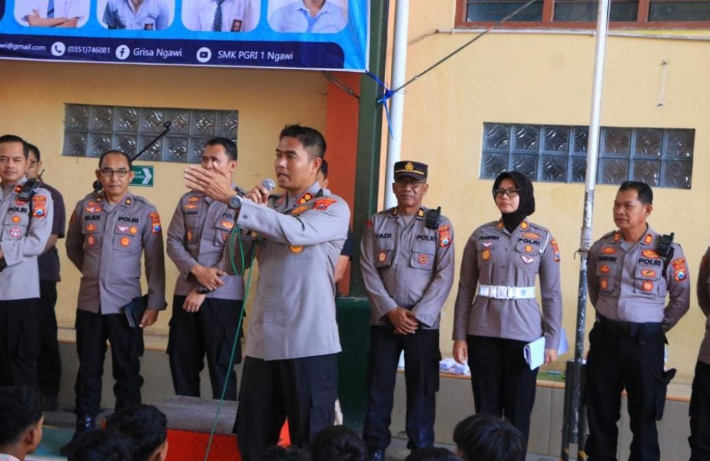 Kapolres Beri Motivasi Para Siswa Grisa Ngawi