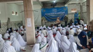Semarak Kemerdekaan, Pesantren Muharram YBM PLN UIP JBTB di Mamba’ul Hikmah Gresik: Santri Yatim Antusias Ikuti Ngaji dan Edukasi Zakat