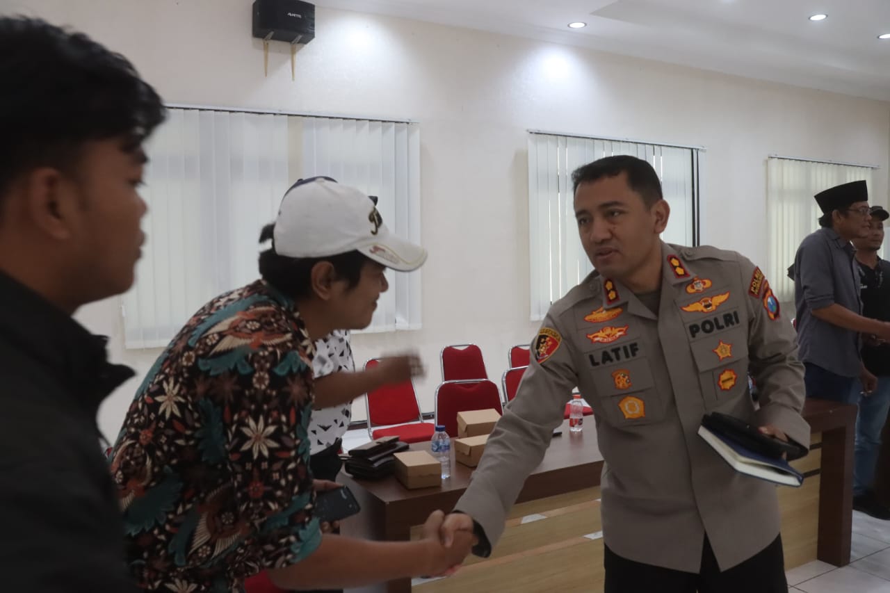 Wartawan dan Aliansi di Probolinggo Gelar Silaturahmi Bersama Kapolres AKBP Dr. M. Wahyudin Latif