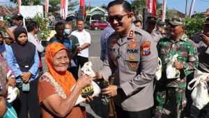Polres Magetan Kembali Gelar Gerakan Pangan Murah di 4 Kecamatan Warga Full Senyum