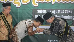 Pesantren Kreatif Pejuang Husnul Khatimah, Tetap Mencari Ilmu di Hari Tua