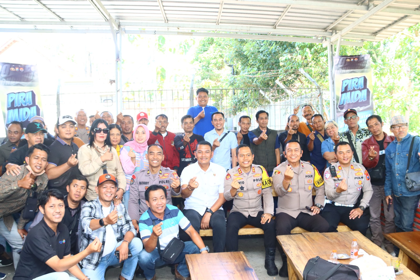 Kapolres Bondowoso Gelar Ngopi Bareng Bersama Media, Perkuat Sinergitas Polri dan Insan Pers dalam Menangkal Hoaks dan Menjaga Kamtibmas