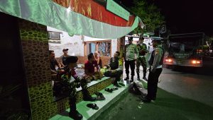 Polsek Beji dan Banser Aktifkan Pos Kamling dalam Rangka Harkamtibmas