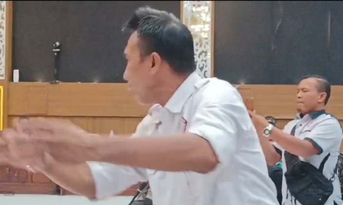 Ricuh di DPRD Kota Probolinggo, Dugaan Konflik Kepentingan Amir Mahmud Disorot, LSM PASKAL Angkat Bicara