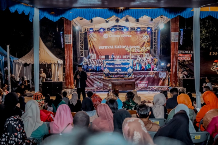 Erwin Apresiasi Pemuda Bandung, Teguhkan Budaya Sunda lewat Karasa Bakti