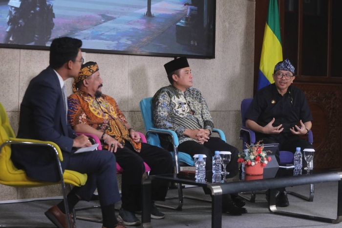 Pemkot Bandung Tertibkan Reklame Ilegal, Estetika Kota Jadi Prioritas