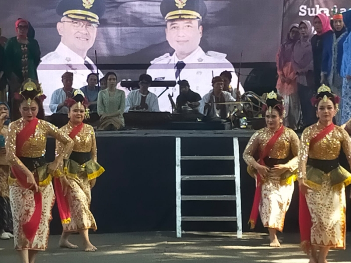 HJKB 215 di Sukajadi, Warga Tampilkan Seni Budaya Sunda