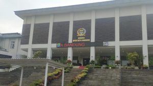 Dewan dan Pemkot Bandung Perkuat Peran PKL Sebagai Penggerak Ekonomi Kota