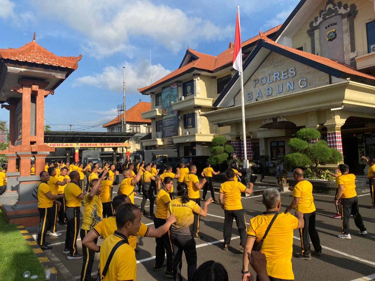 Polres Badung Semarakkan Pagi dengan Senam Bersama, Bangun Semangat dan Kekompakan
