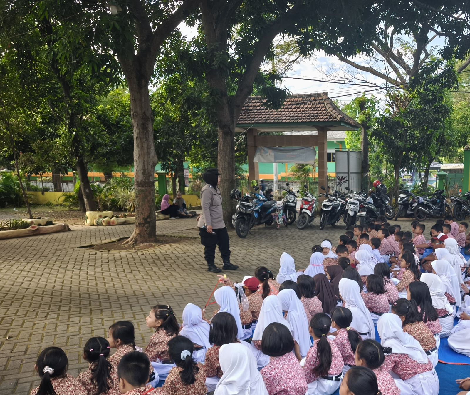 Polsek Beji Gelar Penyuluhan Antibullying dan Keselamatan Berlalu Lintas di SDN Sidowayah 1