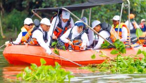 Peringati HUT Korps Marinir dan _World Clean Up Day_, Gubernur Khofifah Bersama Pasukan Marinir Ajak Warga Jatim Jaga Sungai Bersih dan Sehat