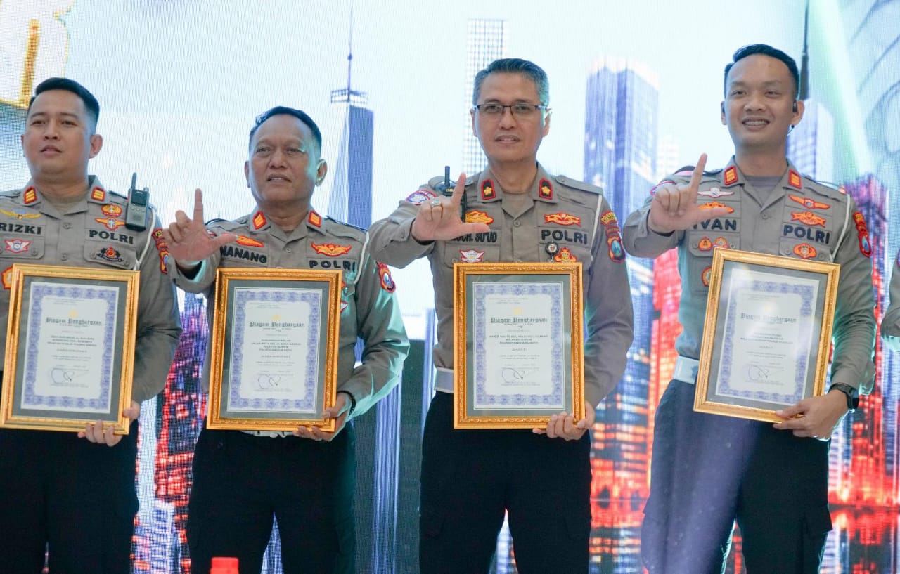 Juara III, Satlantas Polrestabes Surabaya Akan Terus Berkomitmen Berikan Pelayanan Terbaik dan Inovasi Kamseltibcarlantas