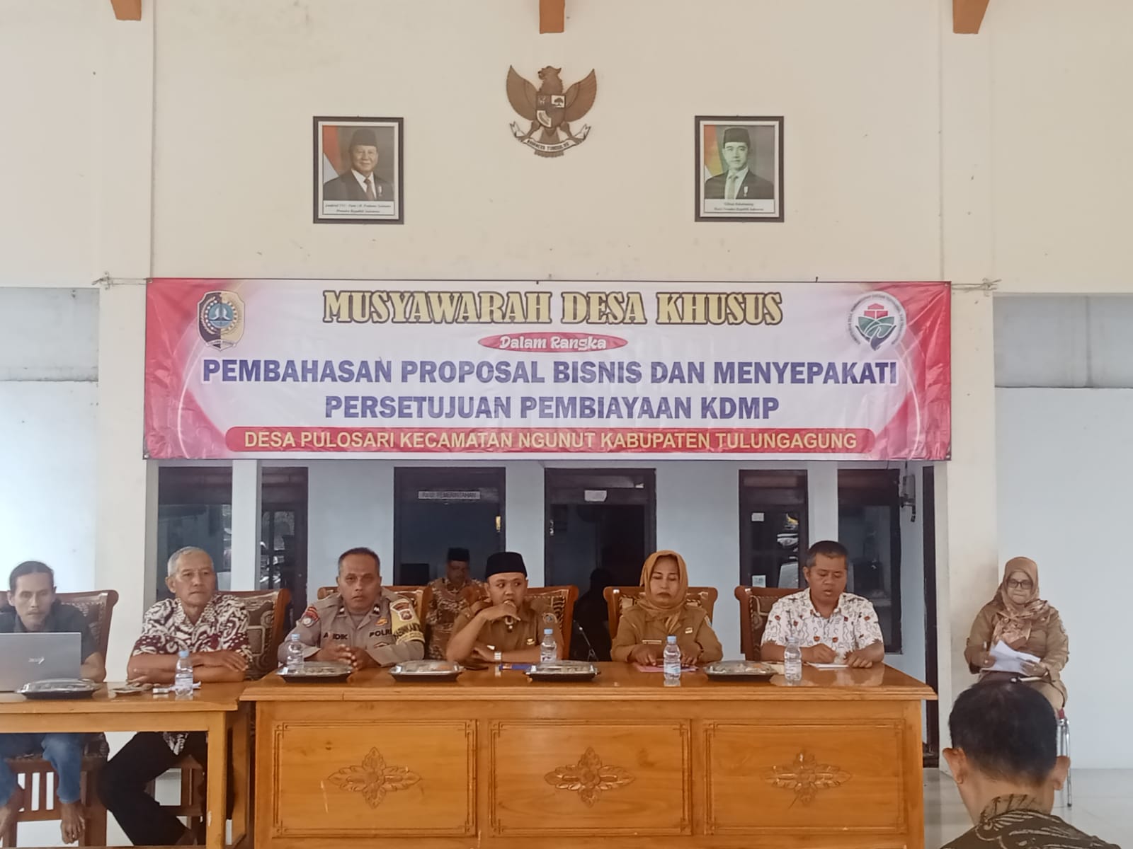 Musyawarah Desa Khusus Bahas Proposal Bisnis Koperasi Desa Merah Putih Pulosari