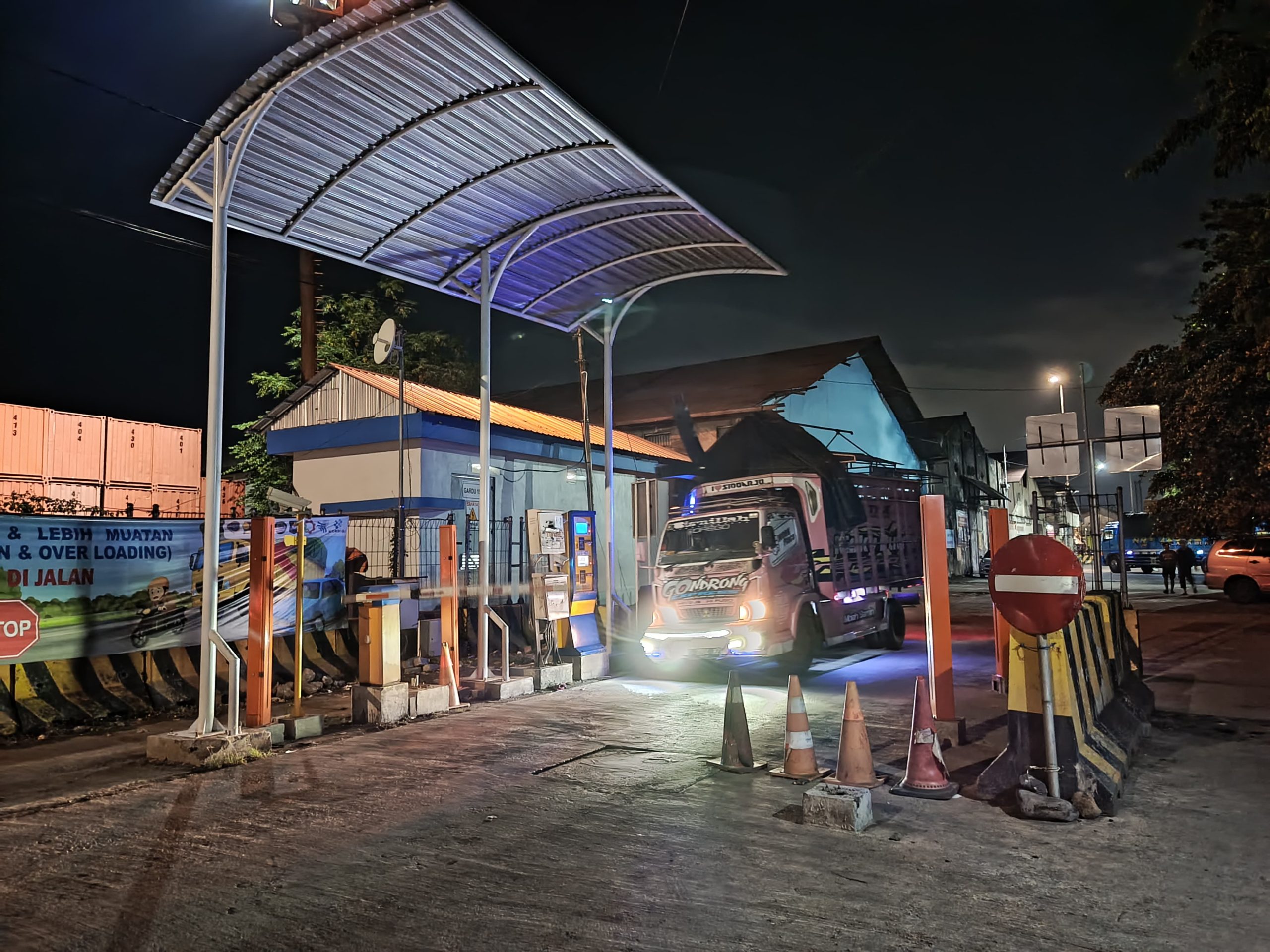 Pelindo Sub Regional Jawa Regional 3 Klarifikasi Pemberitaan Dugaan Pungli di Pos 5 Pelabuhan Kalimas