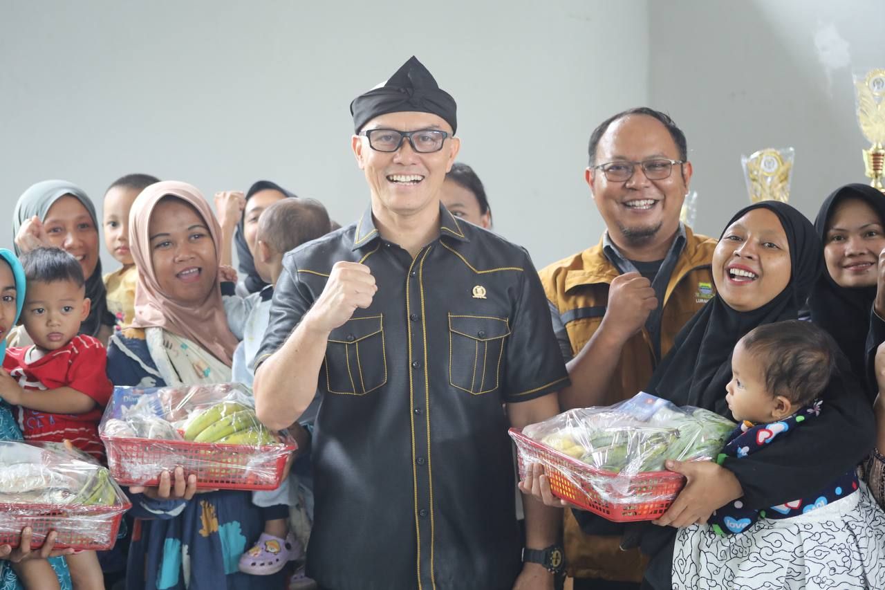 Edwin Senjaya Salurkan Bantuan Gizi, Targetkan Margasari Zero Stunting