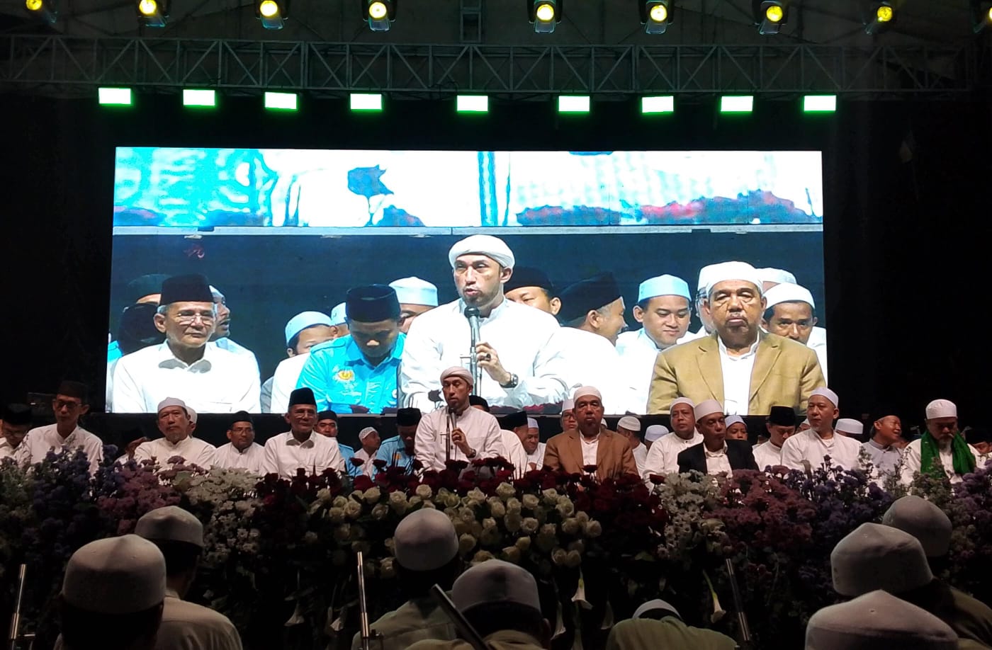Ribuan Jamaah Padati Giat Pasuruan Bersholawat Bareng Habib Ali Zainal Abidin