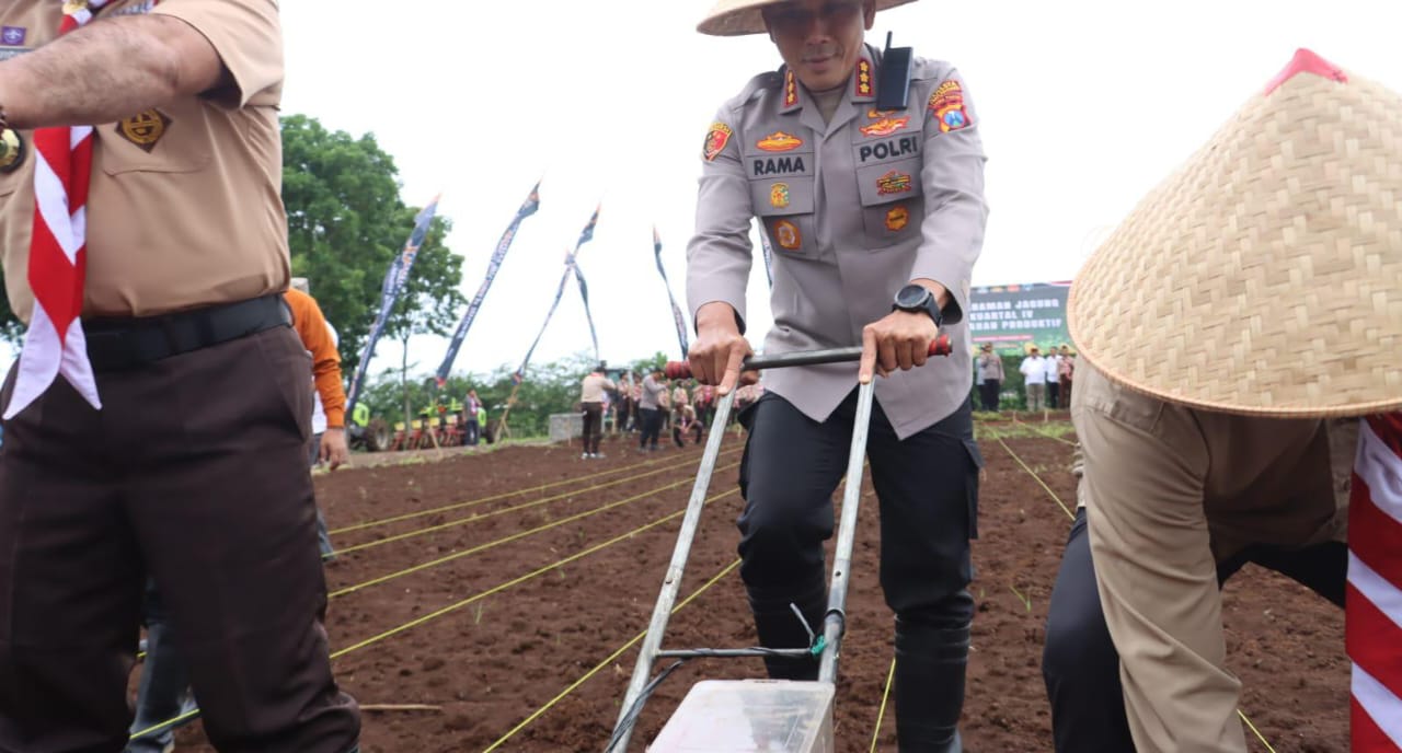 Polresta Banyuwangi Dorong Penguatan Ketahanan Pangan Lewat Penanaman Jagung Kuartal IV 2025