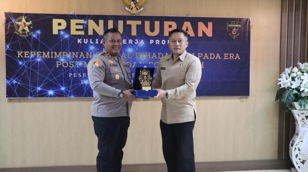 Tutup Kegiatan KKP, Serdik Sespimmen Polri Apresiasi Polres Badung atas Inovasi Digital dan Penguatan Kamtibmas di Era Post Truth
