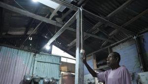 Bukti Listrik untuk rakyat, Sambung Listrik 100 Keluarga Prasejahtera di Fakfak Papua Barat, Kementerian ESDM Bersama PLN Lanjutkan Penyaluran Program BPBL