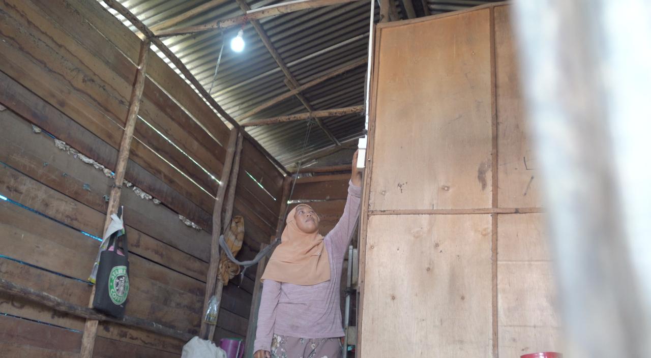 Semangat Hari Pahlawan pada HLN ke-80, Warga Aek Horsik Tapanuli Tengah Akhirnya Nikmati Sambungan Listrik Sendiri